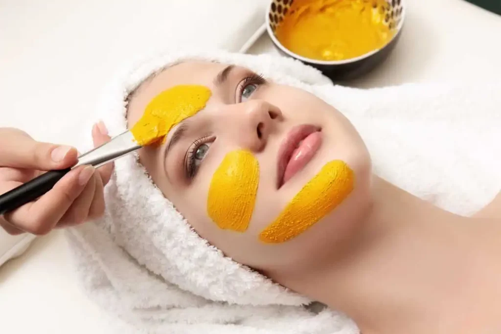 Topical Uses of Turmeric Extract for Skin and Hair
